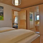 公寓 Alpenstern Finy, Bio-gaestehaus *