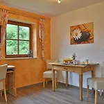 Alpenstern Finy, Bio-gaestehaus * 厄伊-米特贝格