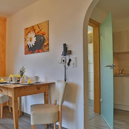 Alpenstern Finy, Bio-gaestehaus Daire