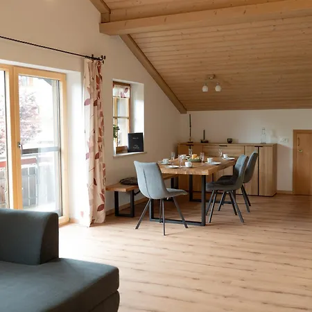 דירה Alpenstern Finy, Bio-gaestehaus