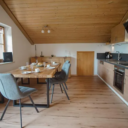 Alpenstern Finy, Bio-gaestehaus